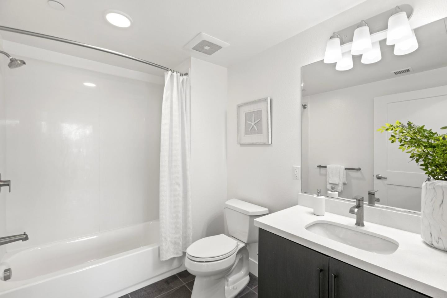 Detail Gallery Image 20 of 44 For 42111 Osgood Rd #215,  Fremont,  CA 94539 - 2 Beds | 2 Baths