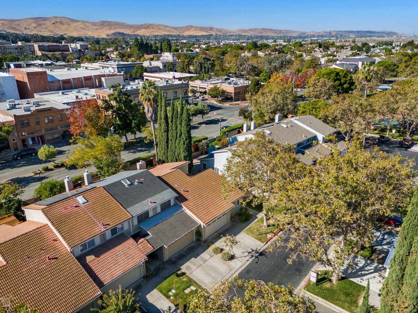 Detail Gallery Image 32 of 36 For 142 Shoreline Dr, Pittsburg,  CA 94565 - 3 Beds | 2 Baths