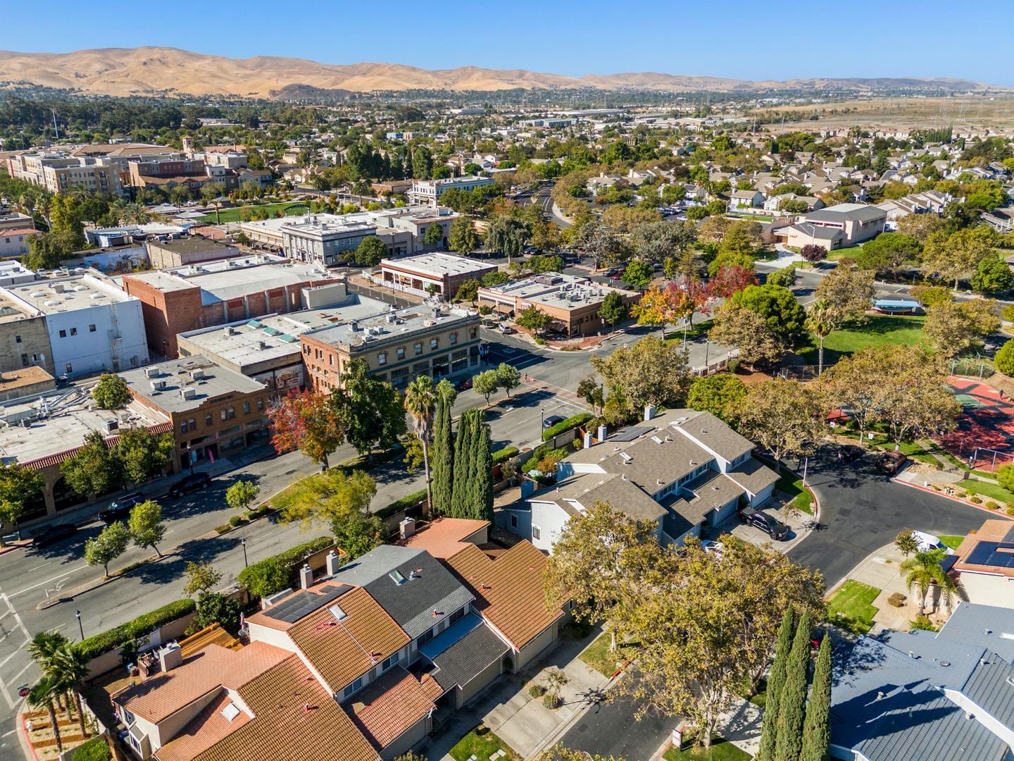 Detail Gallery Image 35 of 36 For 142 Shoreline Dr, Pittsburg,  CA 94565 - 3 Beds | 2 Baths