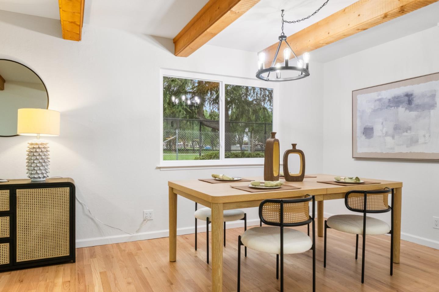 Detail Gallery Image 14 of 43 For 279 Vineyard Dr, San Jose,  CA 95119 - 4 Beds | 2/1 Baths