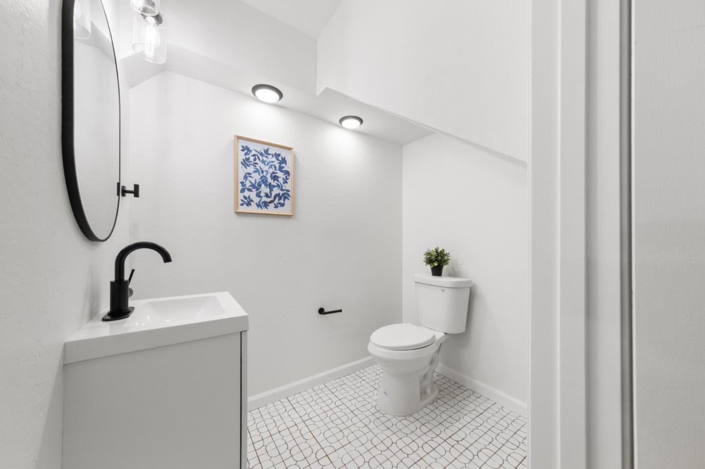 Detail Gallery Image 19 of 43 For 279 Vineyard Dr, San Jose,  CA 95119 - 4 Beds | 2/1 Baths