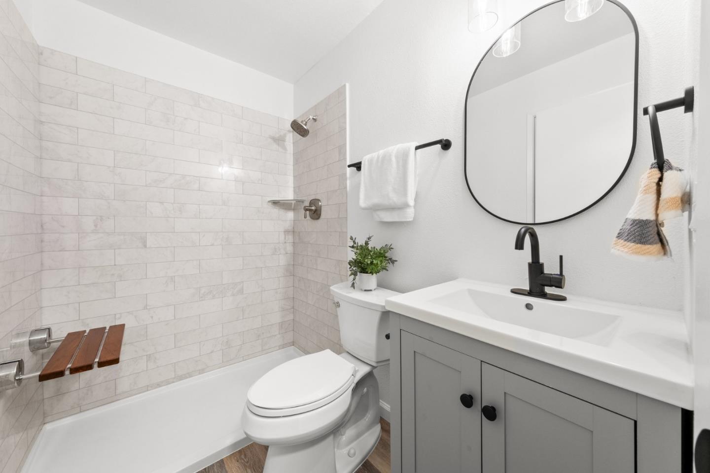 Detail Gallery Image 21 of 43 For 279 Vineyard Dr, San Jose,  CA 95119 - 4 Beds | 2/1 Baths