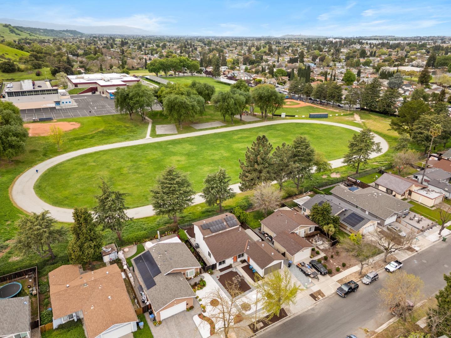 Detail Gallery Image 37 of 43 For 279 Vineyard Dr, San Jose,  CA 95119 - 4 Beds | 2/1 Baths