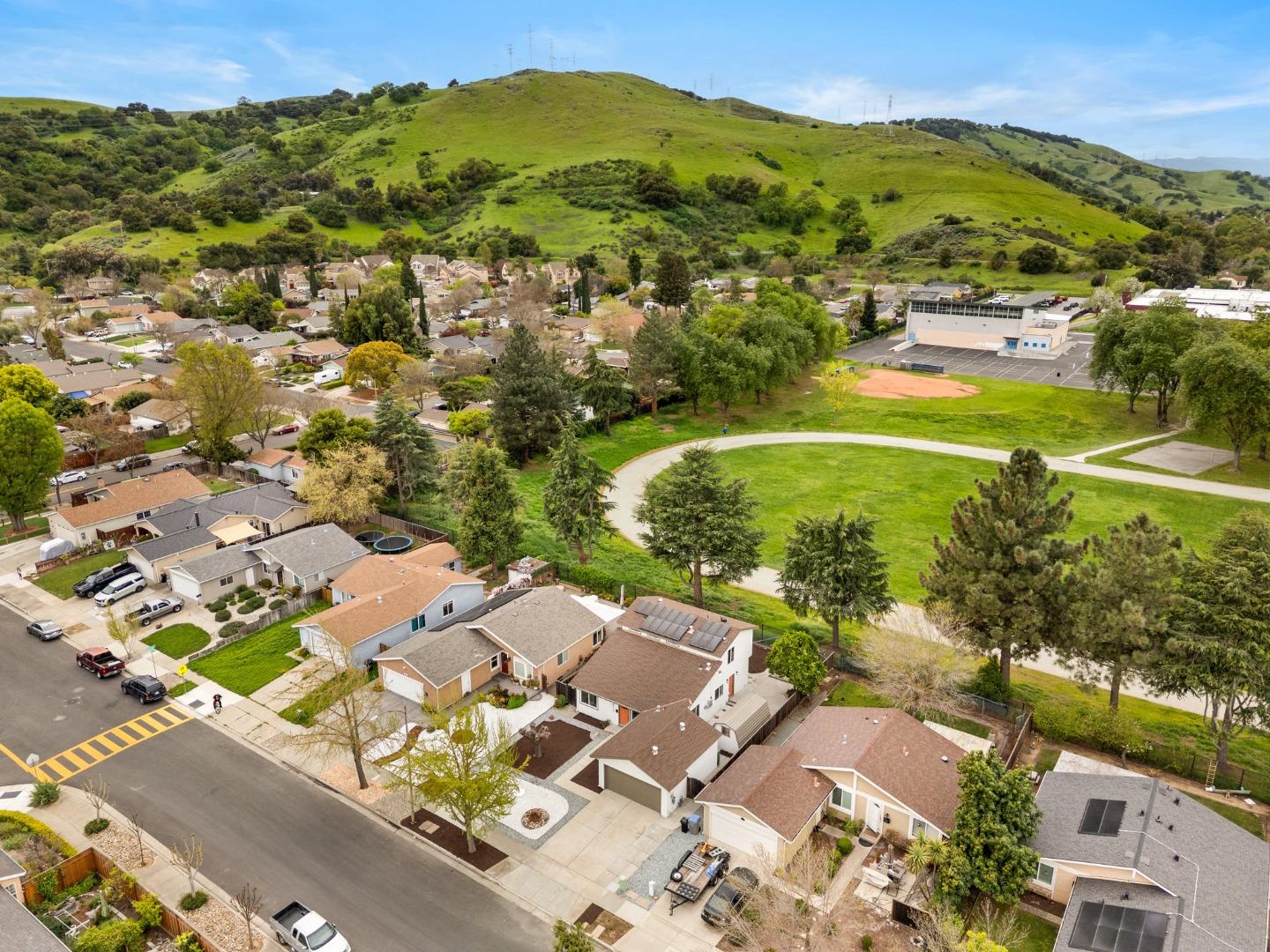 Detail Gallery Image 38 of 43 For 279 Vineyard Dr, San Jose,  CA 95119 - 4 Beds | 2/1 Baths