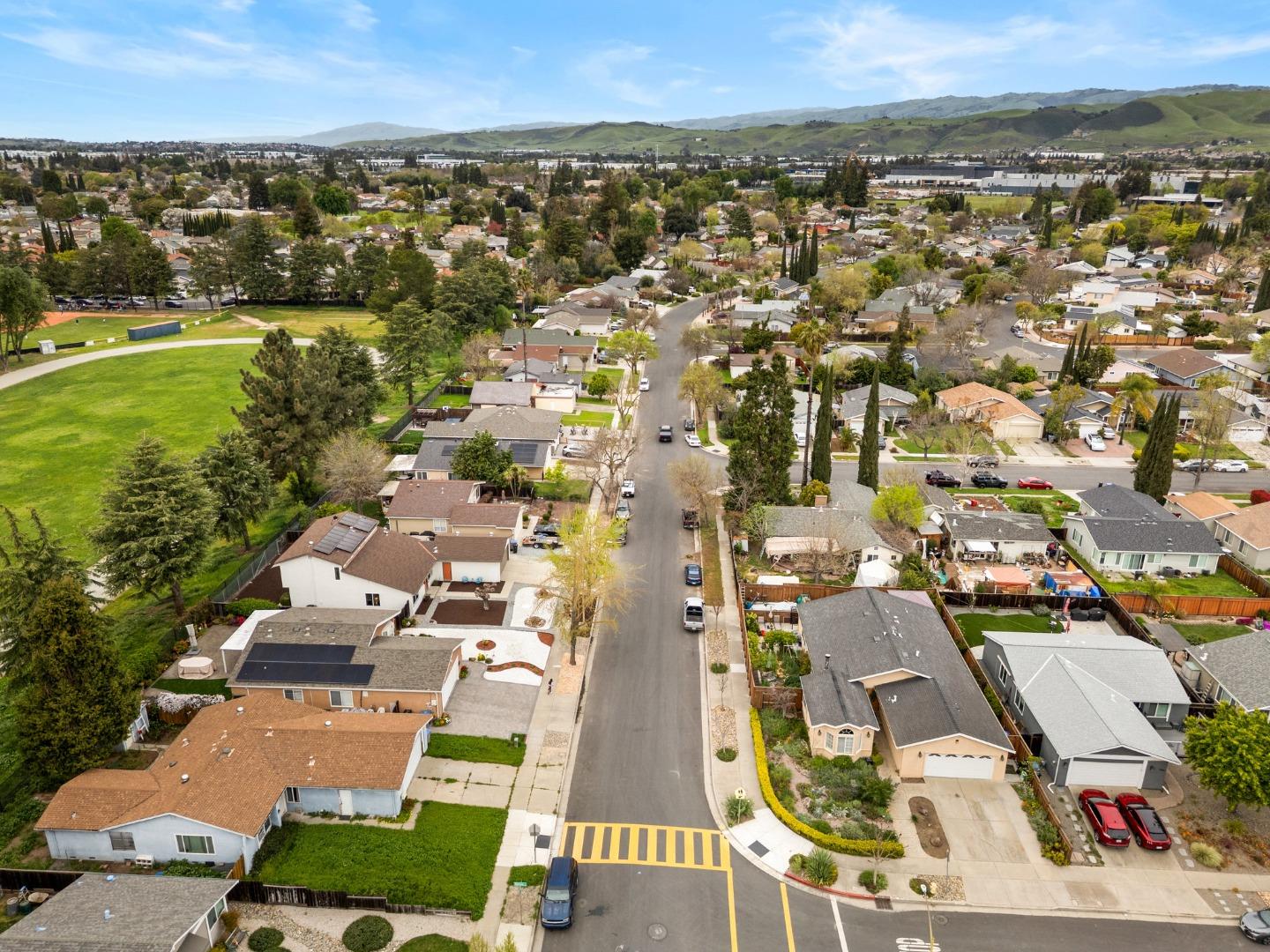 Detail Gallery Image 39 of 43 For 279 Vineyard Dr, San Jose,  CA 95119 - 4 Beds | 2/1 Baths