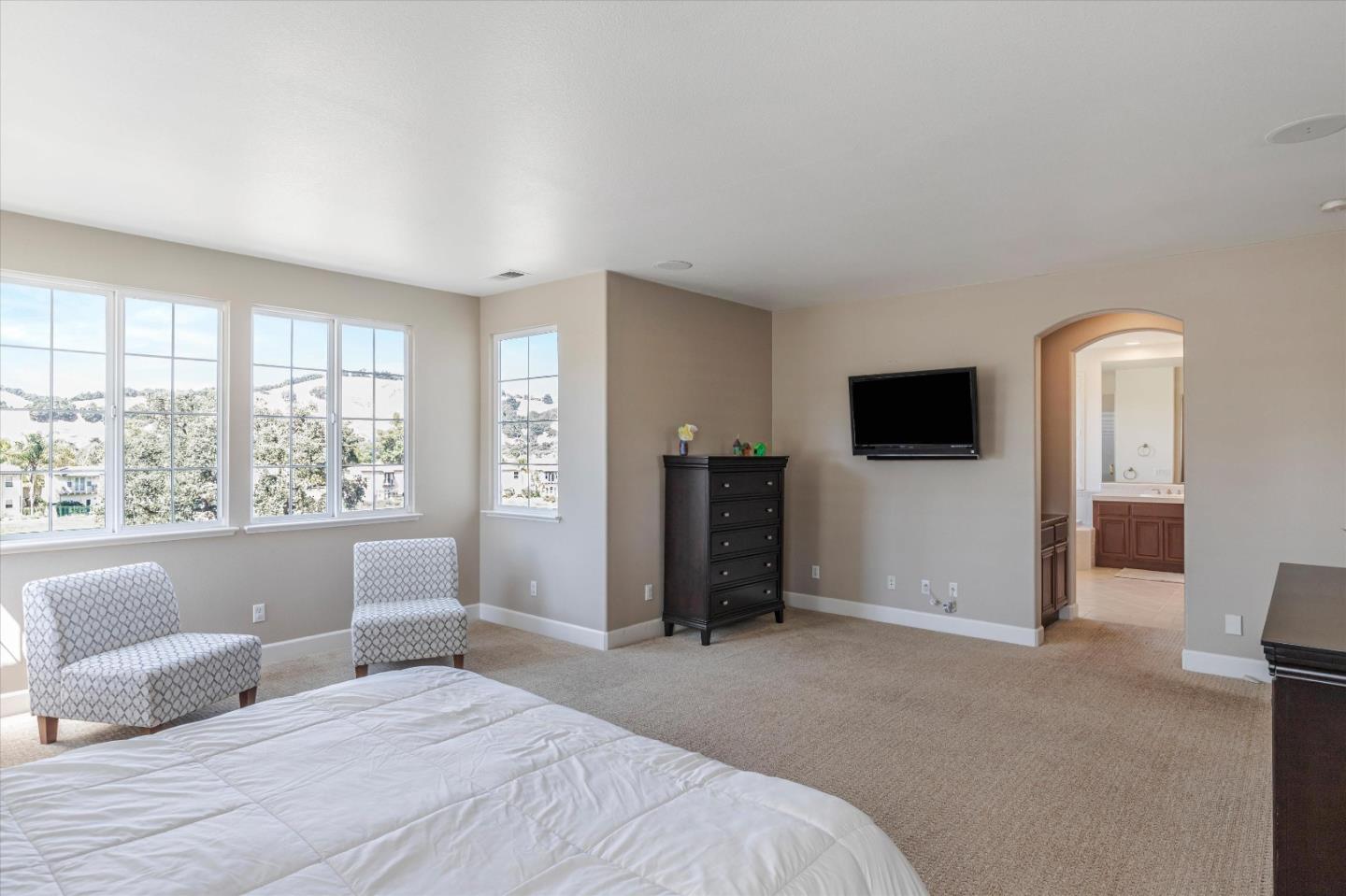 Detail Gallery Image 27 of 68 For 2460 Muirfield Way, Gilroy,  CA 95020 - 5 Beds | 4/1 Baths