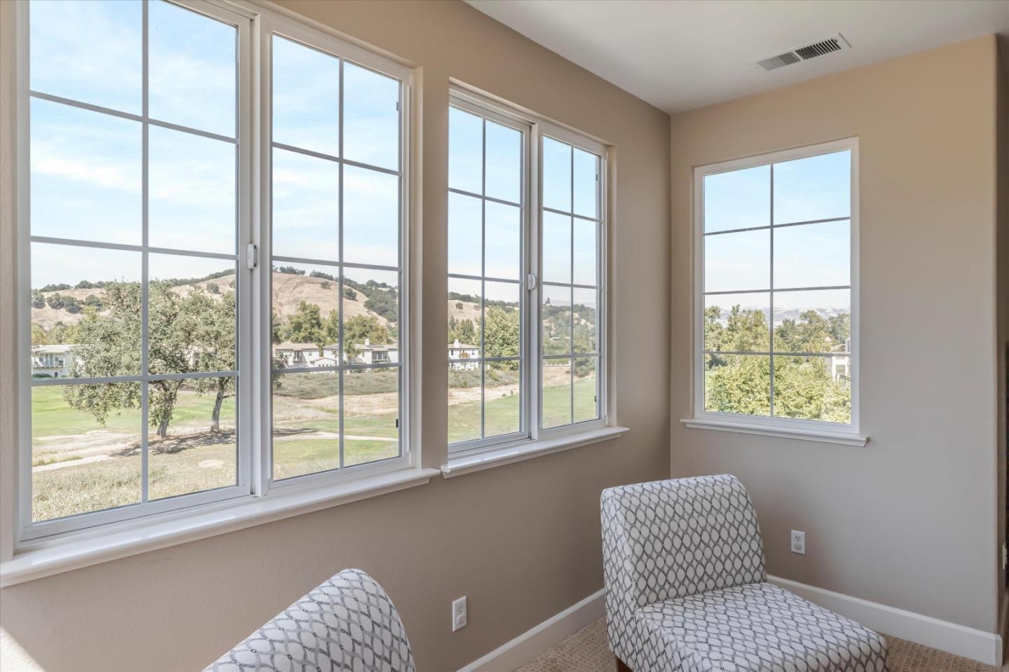 Detail Gallery Image 28 of 68 For 2460 Muirfield Way, Gilroy,  CA 95020 - 5 Beds | 4/1 Baths