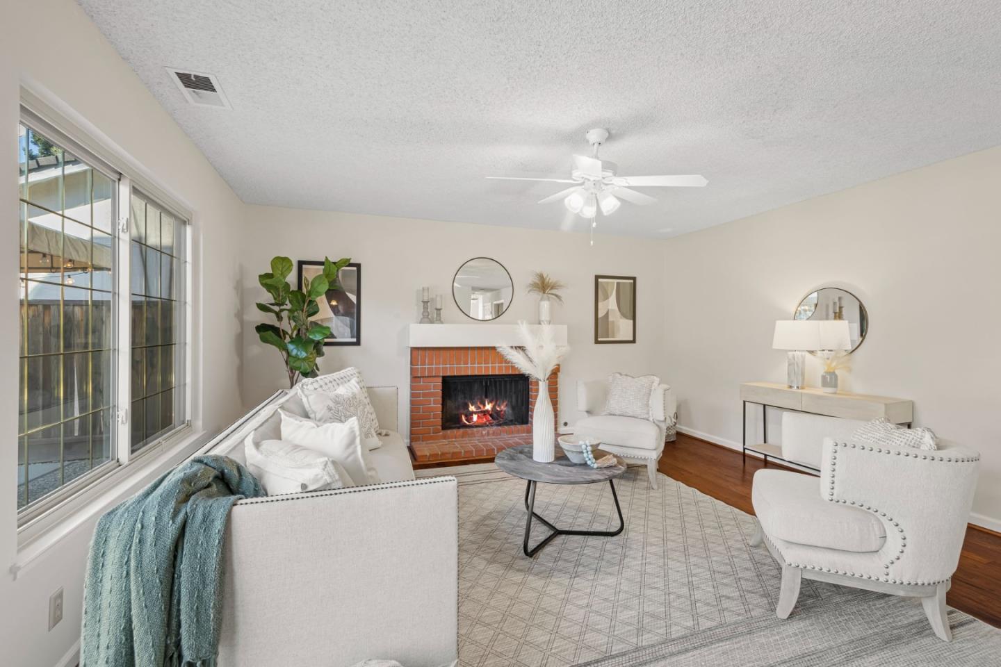 Detail Gallery Image 19 of 43 For 5245 Rio Lobo Dr, San Jose,  CA 95136 - 4 Beds | 2/1 Baths