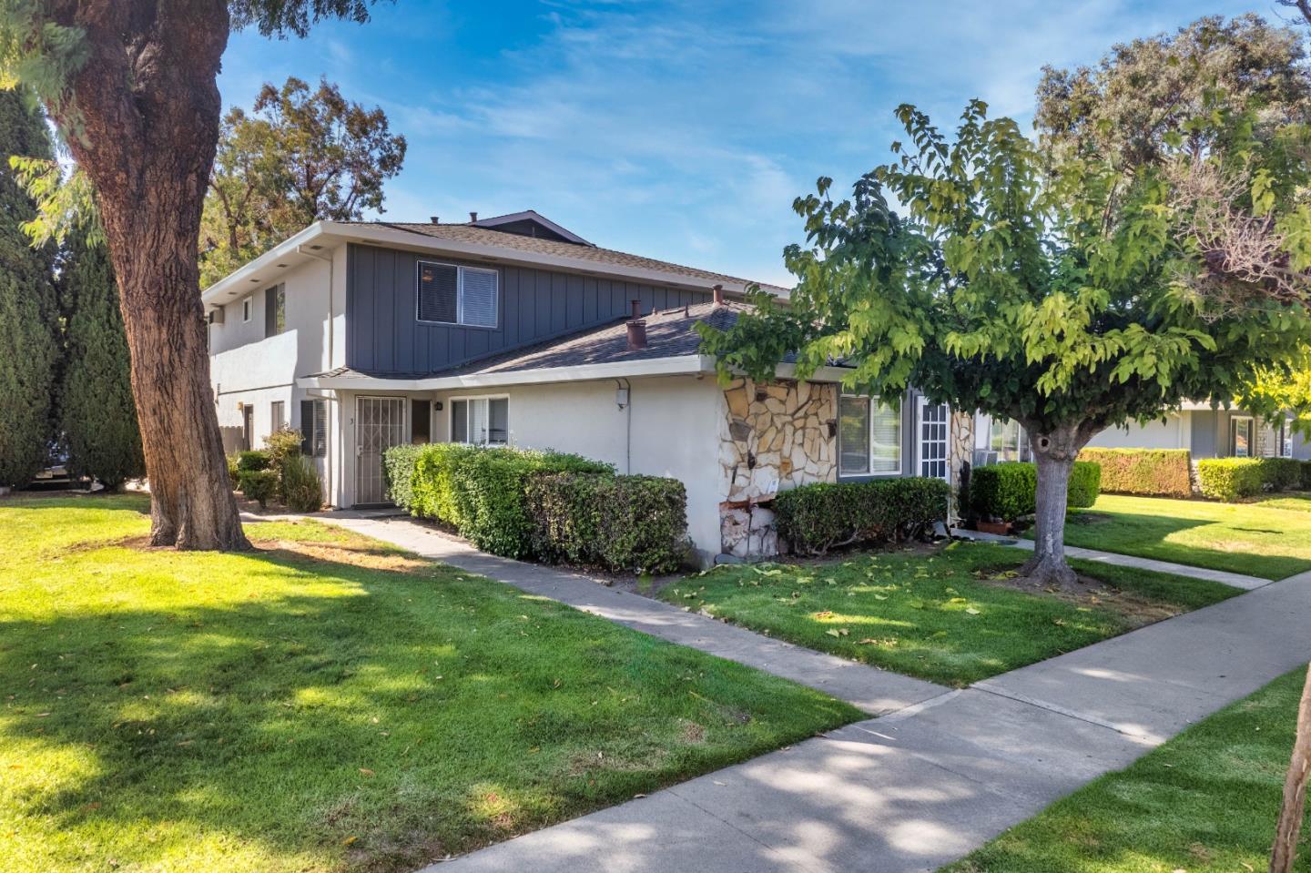 Detail Gallery Image 1 of 1 For 5521 Spinnaker Dr #3,  San Jose,  CA 95123 - 2 Beds | 1 Baths