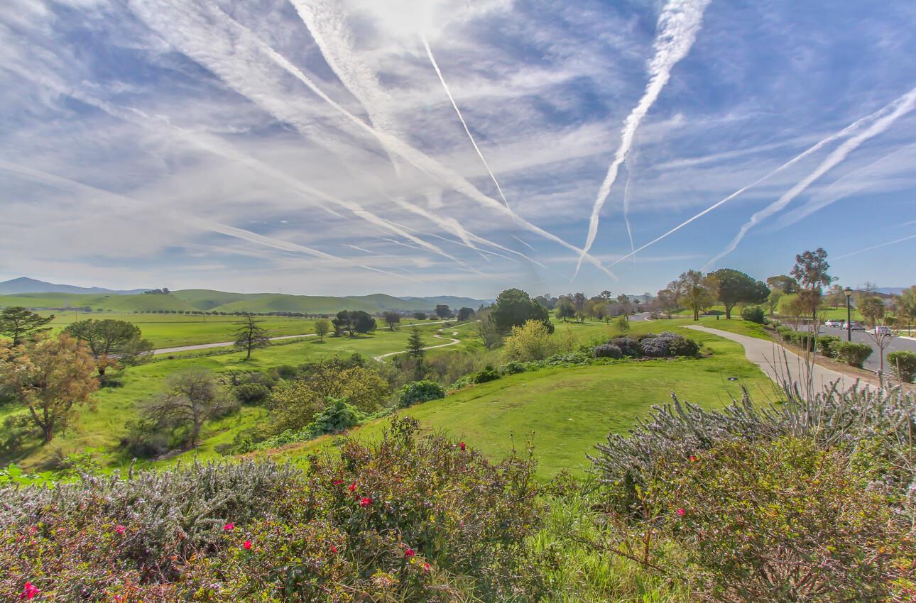 Detail Gallery Image 60 of 63 For 1365 S Ridgemark Dr, Hollister,  CA 95023 - 2 Beds | 2/1 Baths