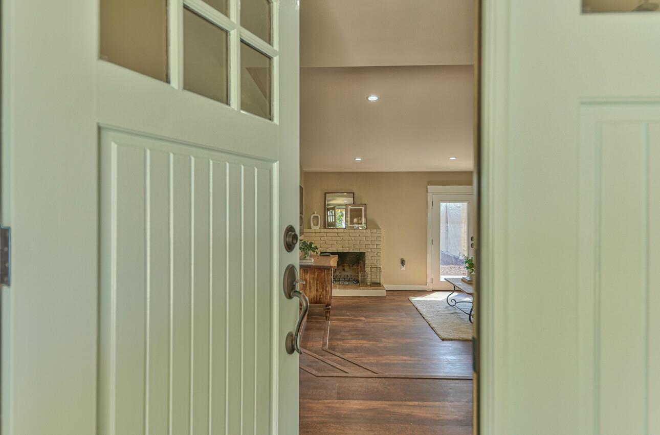 222 La Mesa Dr, Salinas, CA 93901 photo 2