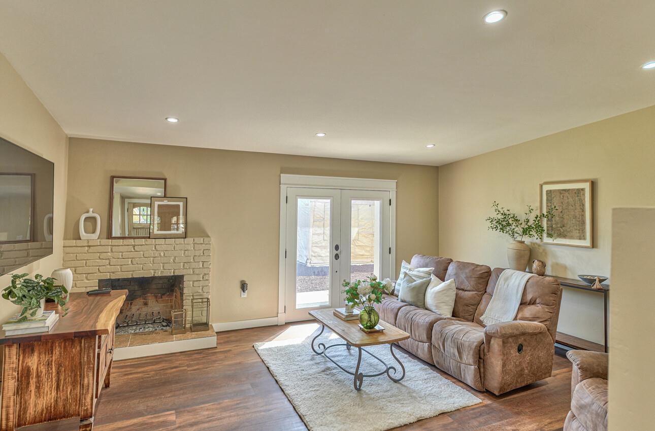 222 La Mesa Dr, Salinas, CA 93901 photo 4