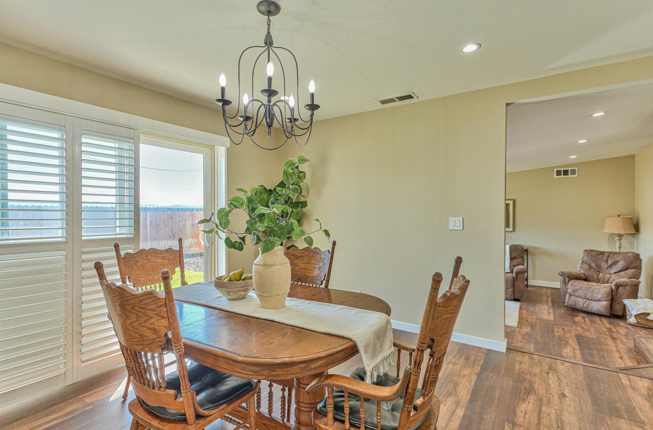 222 La Mesa Dr, Salinas, CA 93901 photo 9