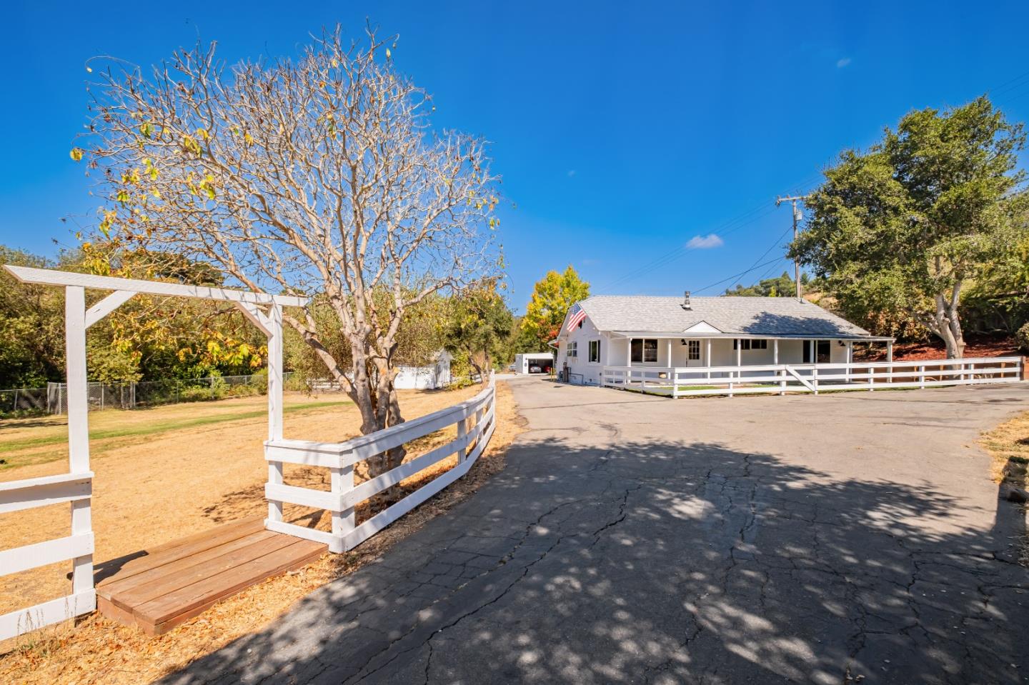 Detail Gallery Image 1 of 31 For 756 Buena Vista Dr, Watsonville,  CA 95076 - 3 Beds | 2 Baths