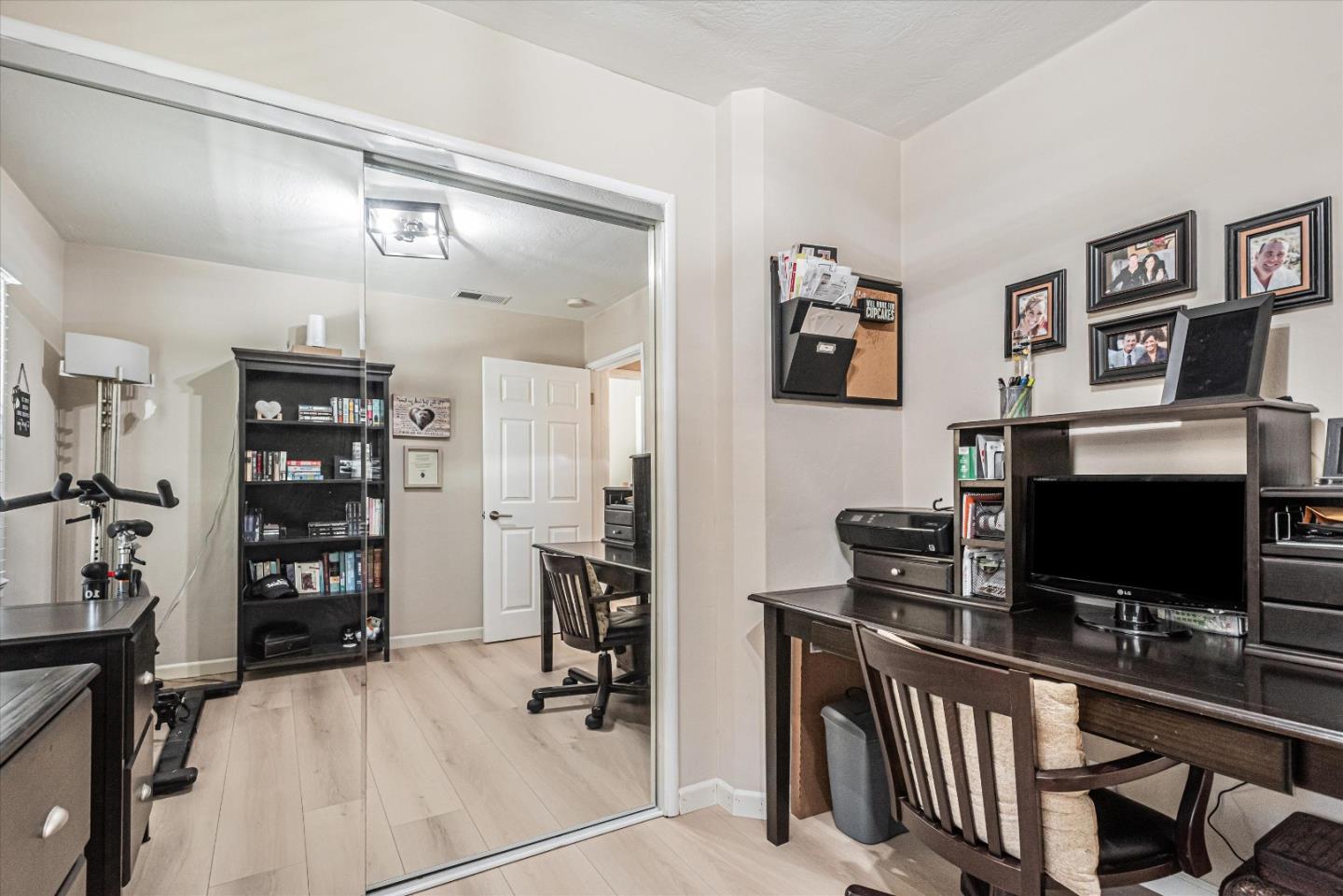 Detail Gallery Image 21 of 36 For 1867 Lenolt St, Redwood City,  CA 94063 - 3 Beds | 1 Baths