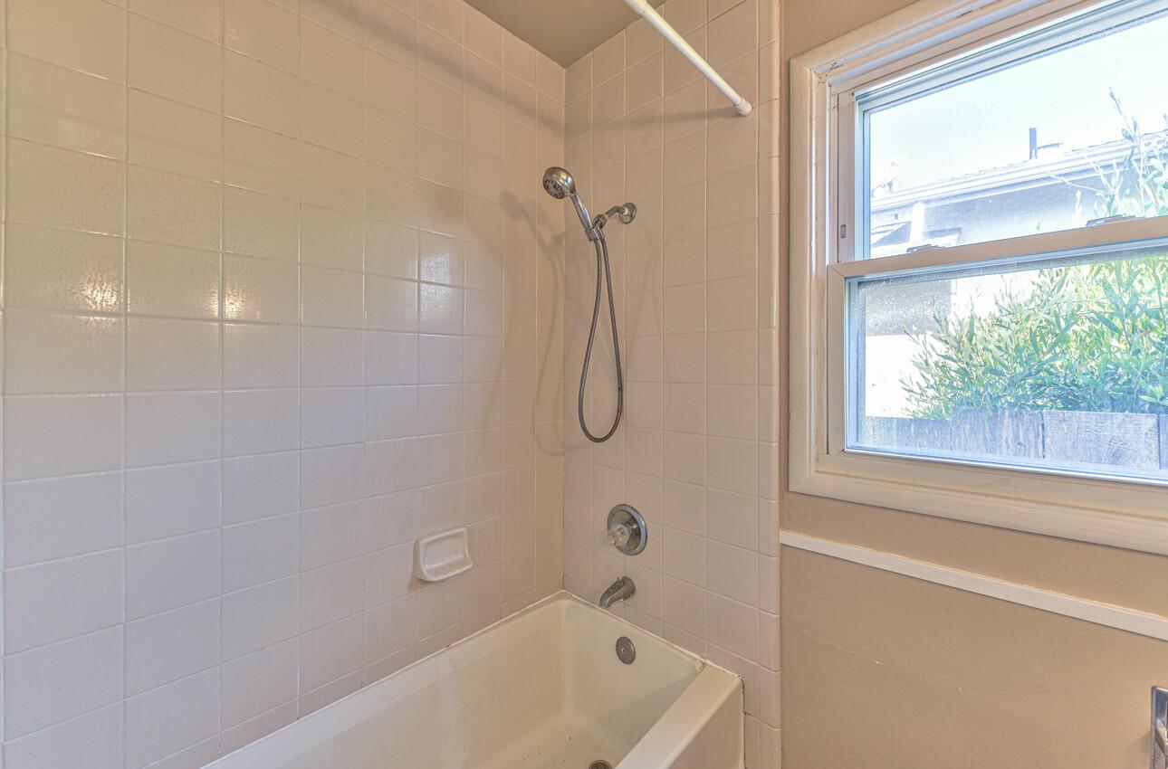 Detail Gallery Image 18 of 37 For 311 Palo Verde Ave, Monterey,  CA 93940 - 3 Beds | 2 Baths