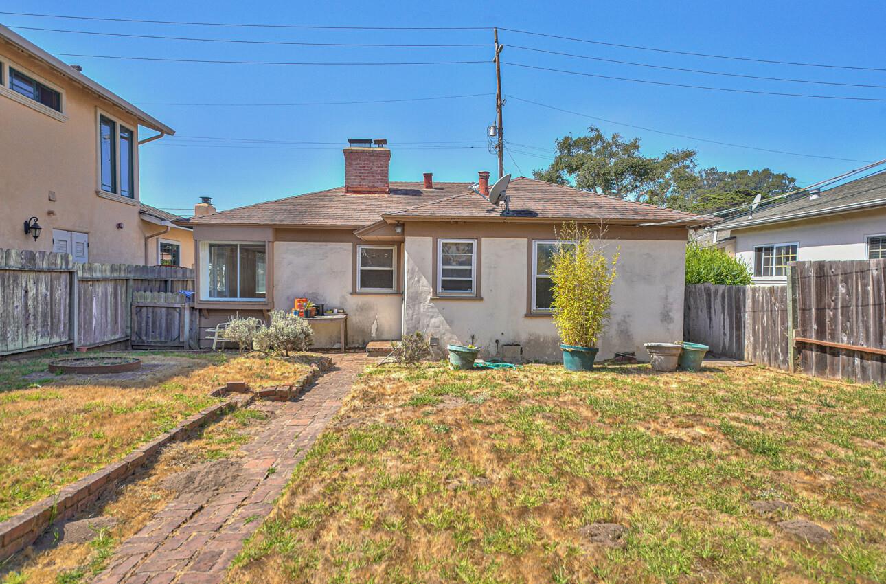 Detail Gallery Image 22 of 37 For 311 Palo Verde Ave, Monterey,  CA 93940 - 3 Beds | 2 Baths