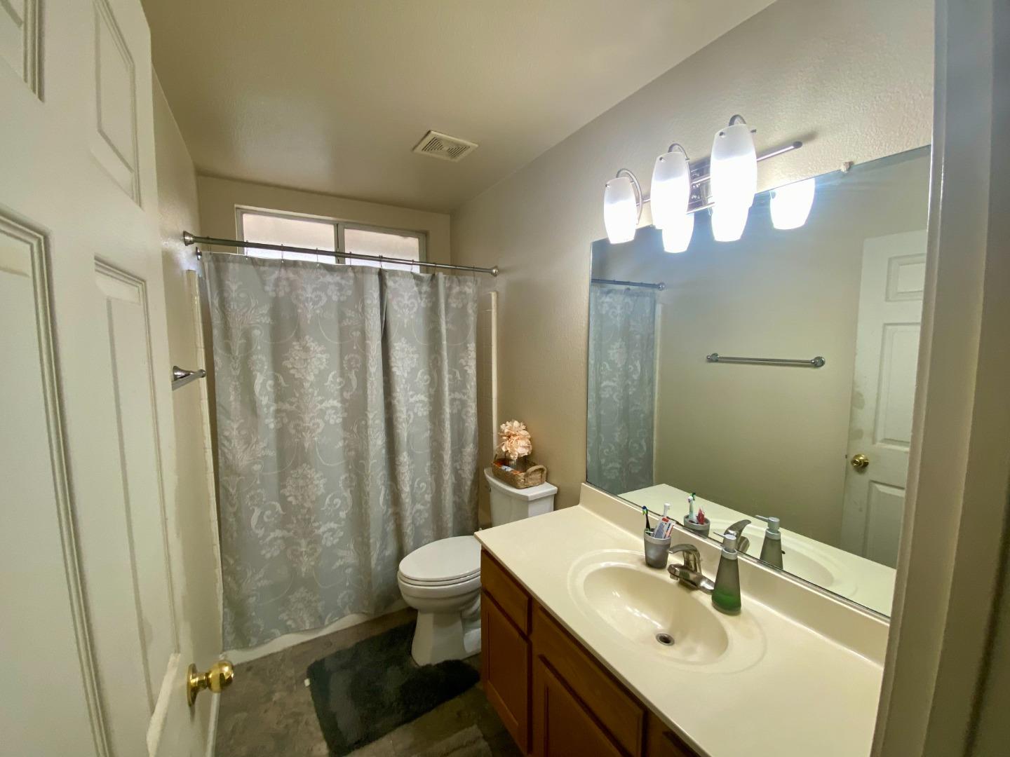 Detail Gallery Image 17 of 22 For 9275 Severance St, Gilroy,  CA 95020 - 3 Beds | 2/1 Baths