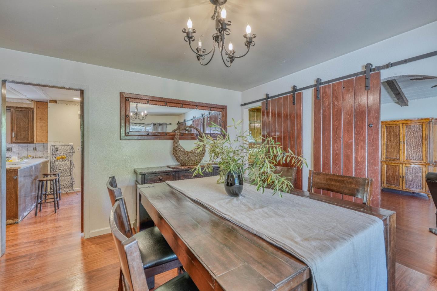 Detail Gallery Image 12 of 22 For 20090 Portola Dr, Salinas,  CA 93908 - 2 Beds | 2/1 Baths
