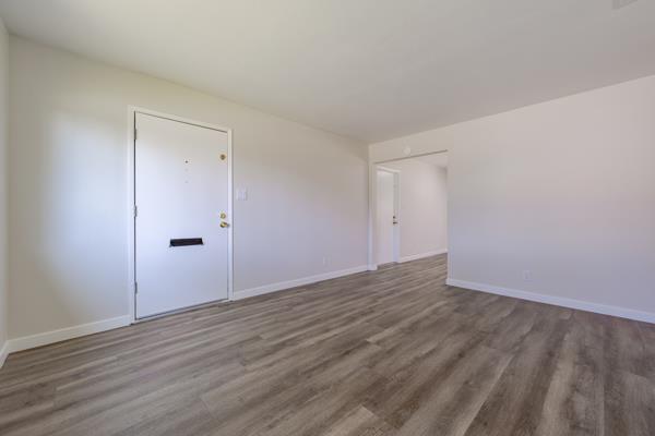 Detail Gallery Image 20 of 35 For 1395 Queens Cir, Merced,  CA 95340 - 3 Beds | 1/1 Baths