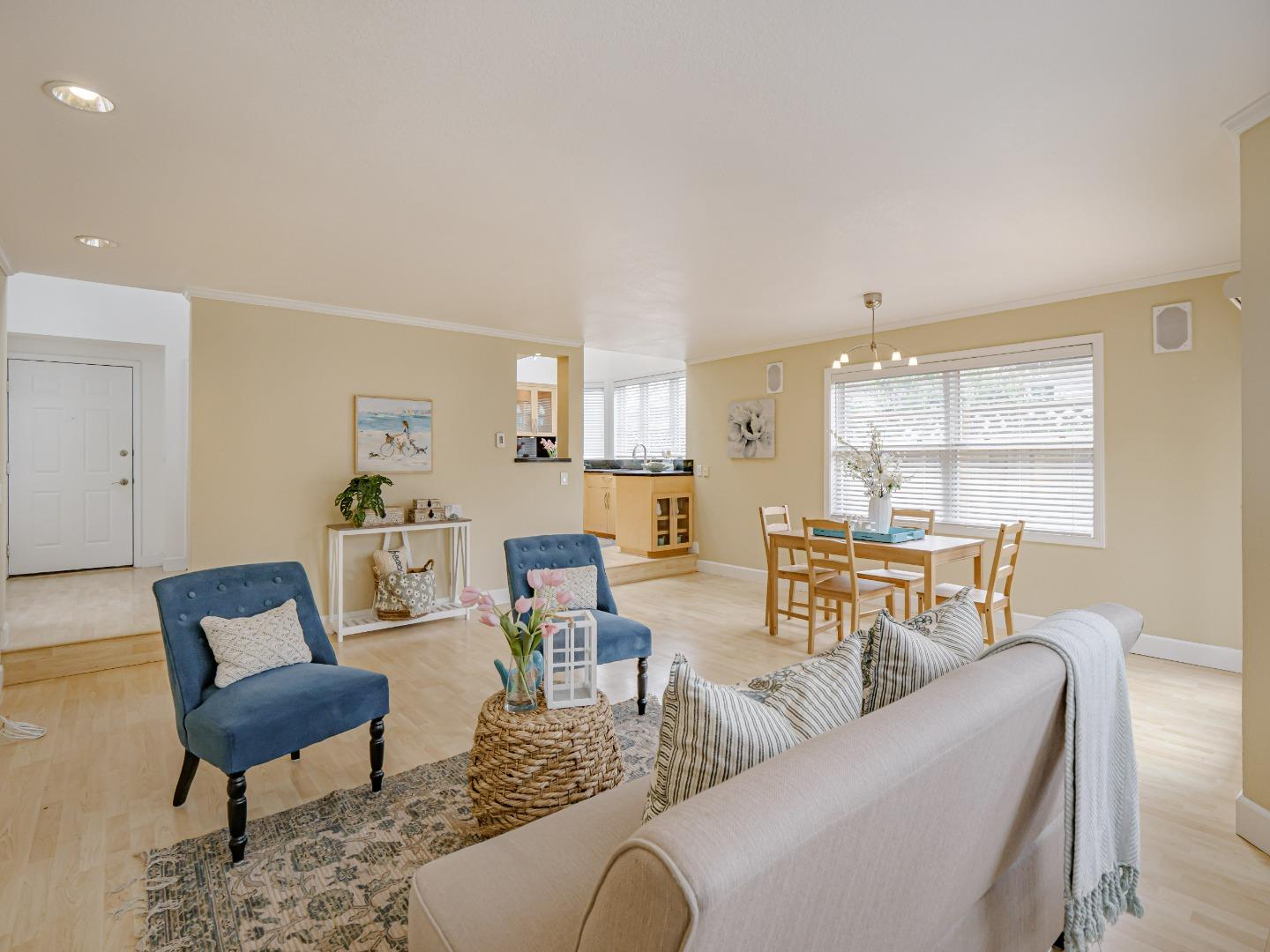 Detail Gallery Image 23 of 60 For 149 Dufour St, Santa Cruz,  CA 95060 - 2 Beds | 2/1 Baths