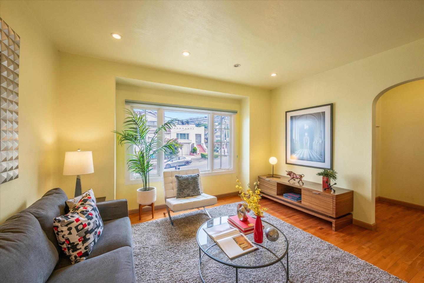 Detail Gallery Image 3 of 41 For 1242 Naples St, San Francisco,  CA 94112 - 2 Beds | 2 Baths