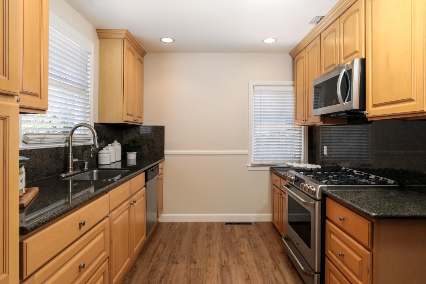 Detail Gallery Image 11 of 28 For 189 Alice Ave, Campbell,  CA 95008 - 2 Beds | 1 Baths