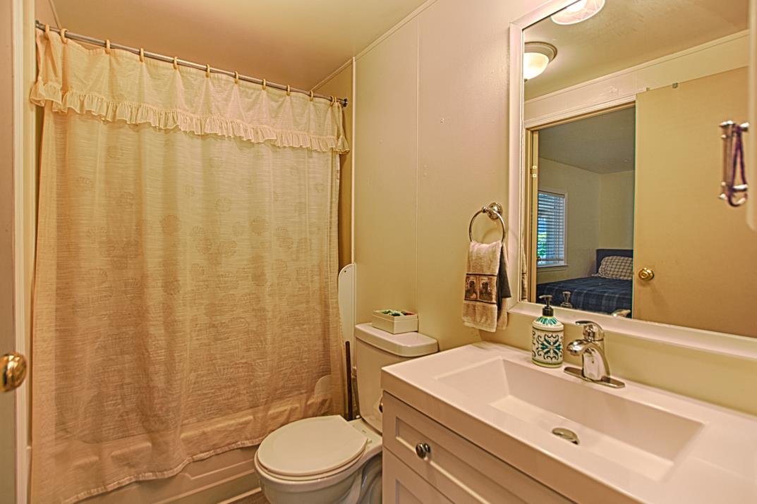 Detail Gallery Image 11 of 34 For 3710 Gross Rd #40,  Santa Cruz,  CA 95062 - 2 Beds | 2 Baths