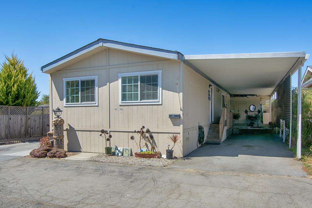 Detail Gallery Image 18 of 34 For 3710 Gross Rd #40,  Santa Cruz,  CA 95062 - 2 Beds | 2 Baths