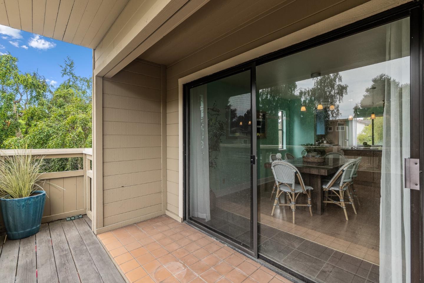 Detail Gallery Image 10 of 48 For 111 Vineyard Ct, Aptos,  CA 95003 - 2 Beds | 2/1 Baths