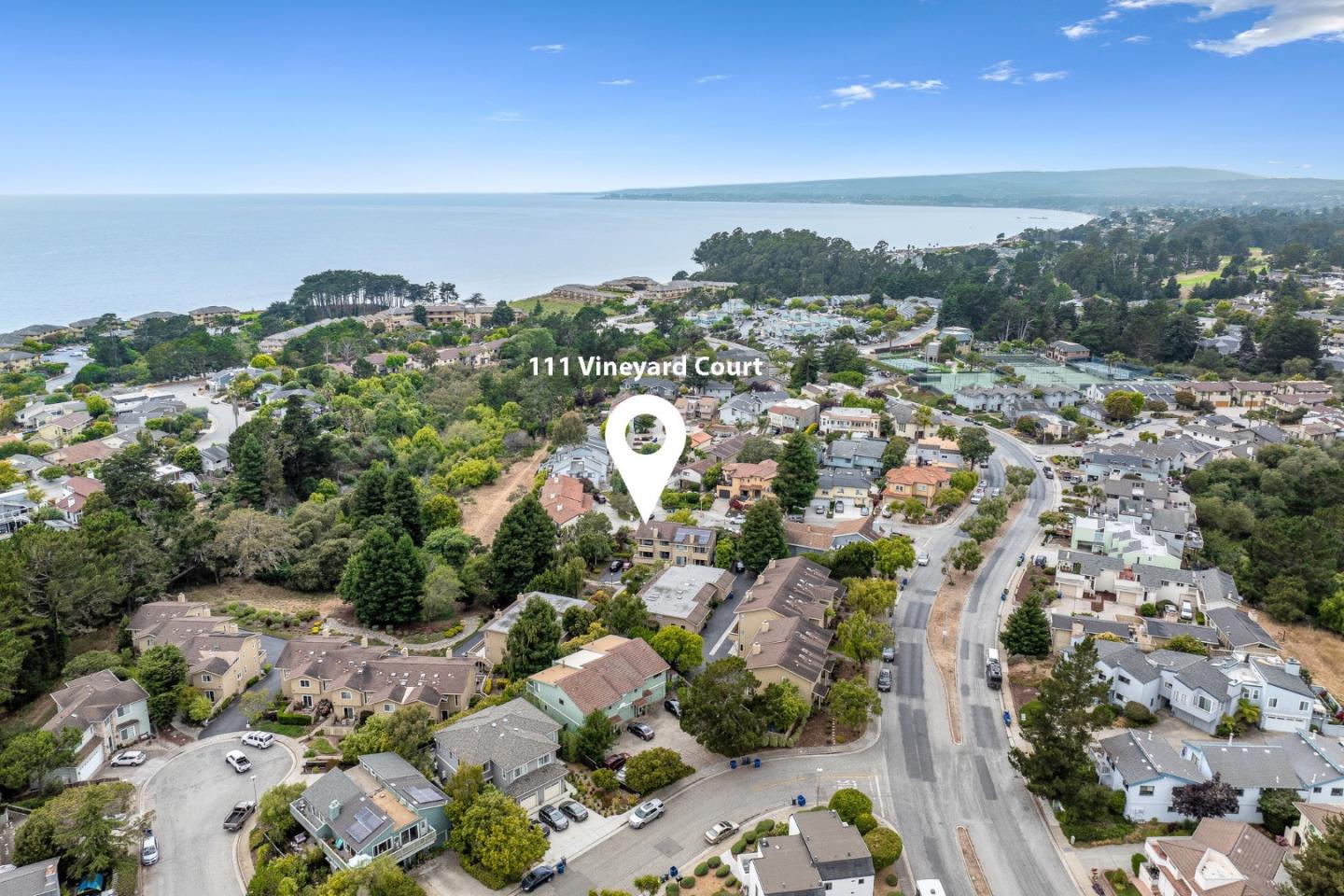 Detail Gallery Image 2 of 48 For 111 Vineyard Ct, Aptos,  CA 95003 - 2 Beds | 2/1 Baths