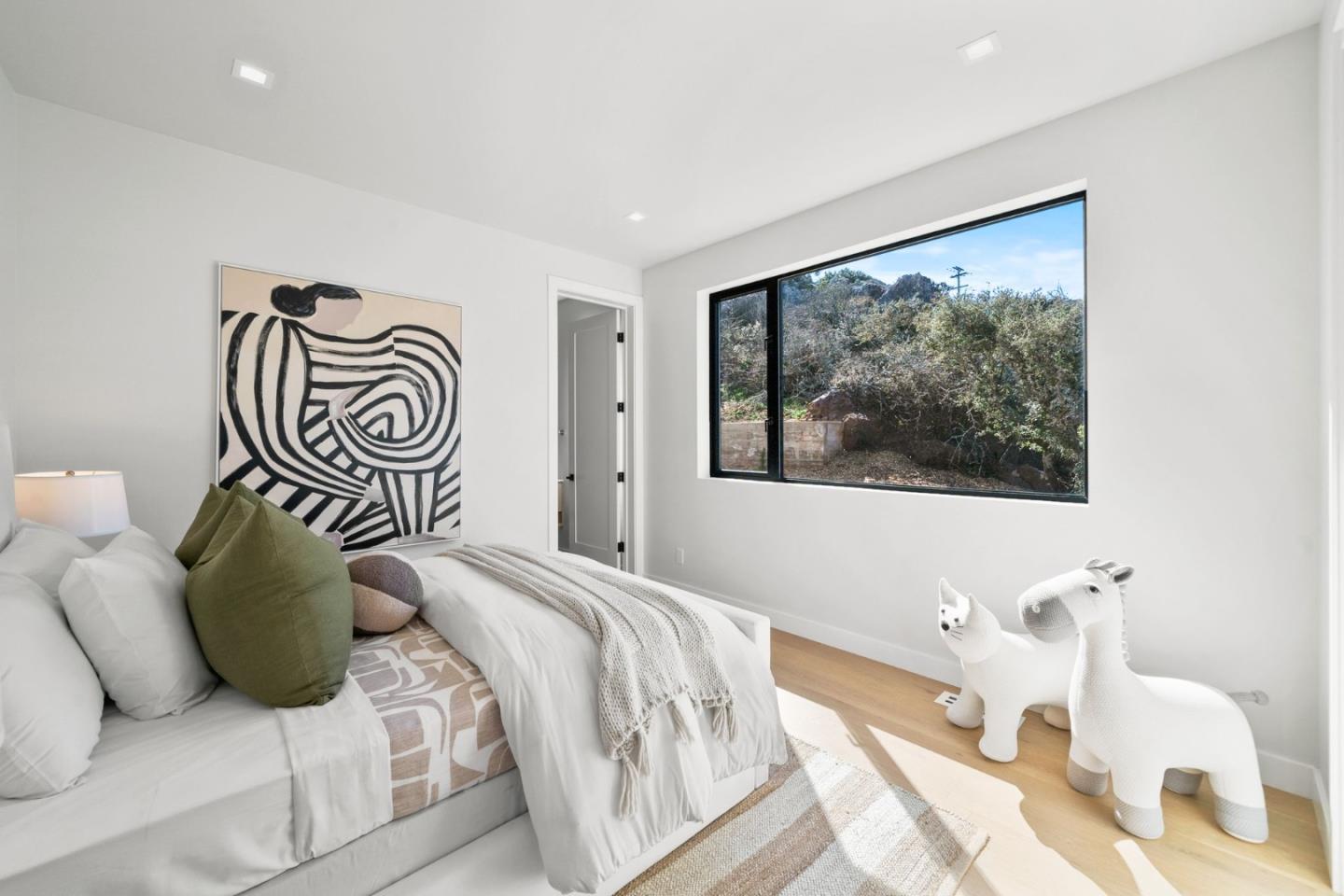 Detail Gallery Image 61 of 93 For 3 Wolfback Ridge Rd, Sausalito,  CA 94965 - 5 Beds | 5/1 Baths