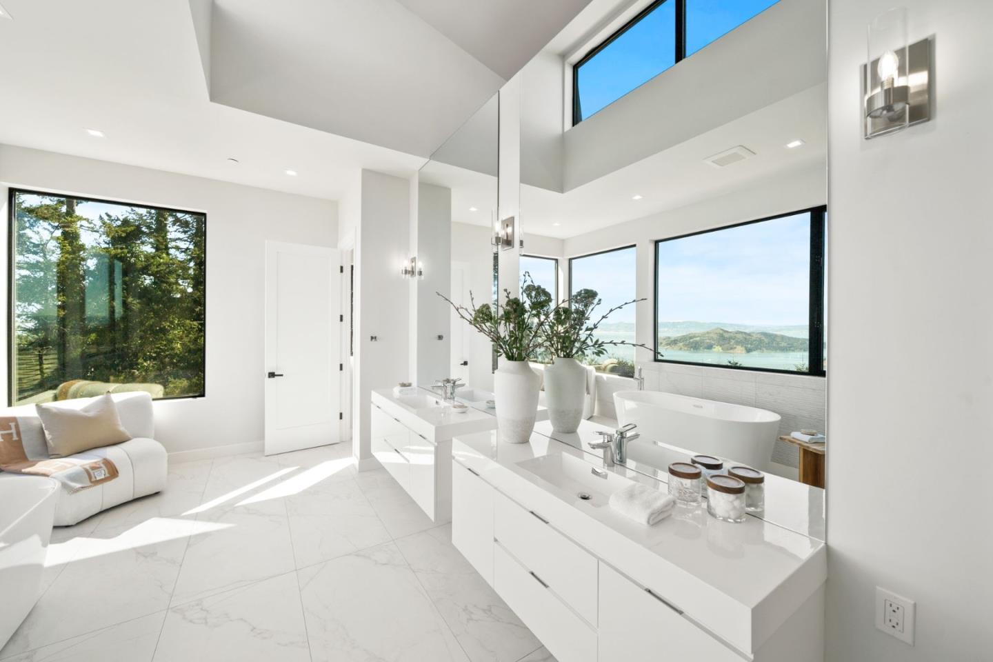 Detail Gallery Image 78 of 93 For 3 Wolfback Ridge Rd, Sausalito,  CA 94965 - 5 Beds | 5/1 Baths