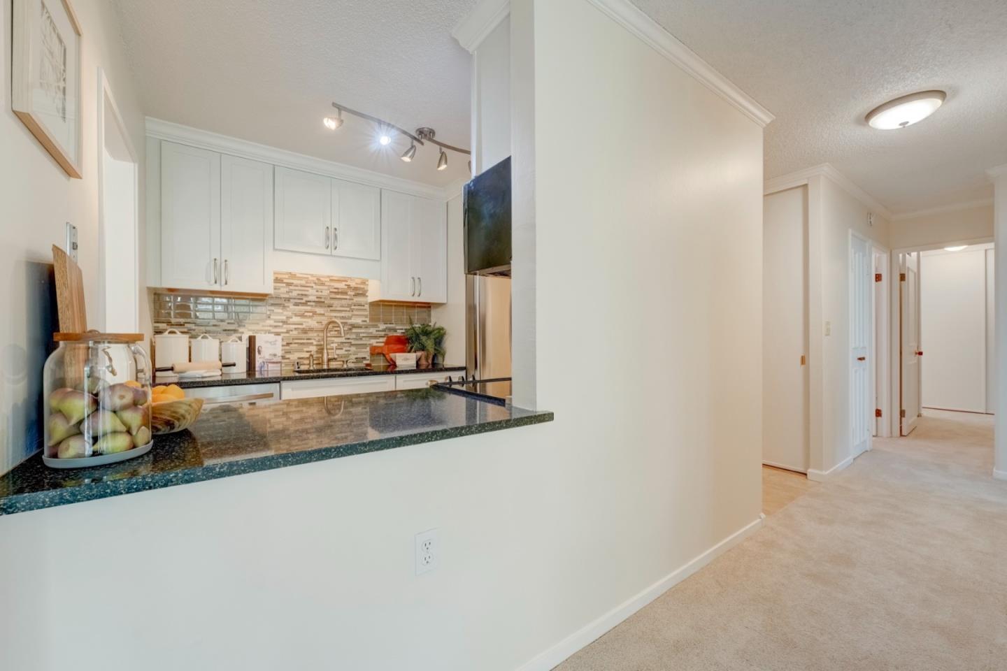 Detail Gallery Image 31 of 41 For 400 Davey Glen Rd #4410,  Belmont,  CA 94002 - 2 Beds | 2 Baths