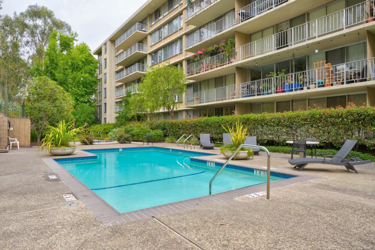 Detail Gallery Image 38 of 41 For 400 Davey Glen Rd #4410,  Belmont,  CA 94002 - 2 Beds | 2 Baths