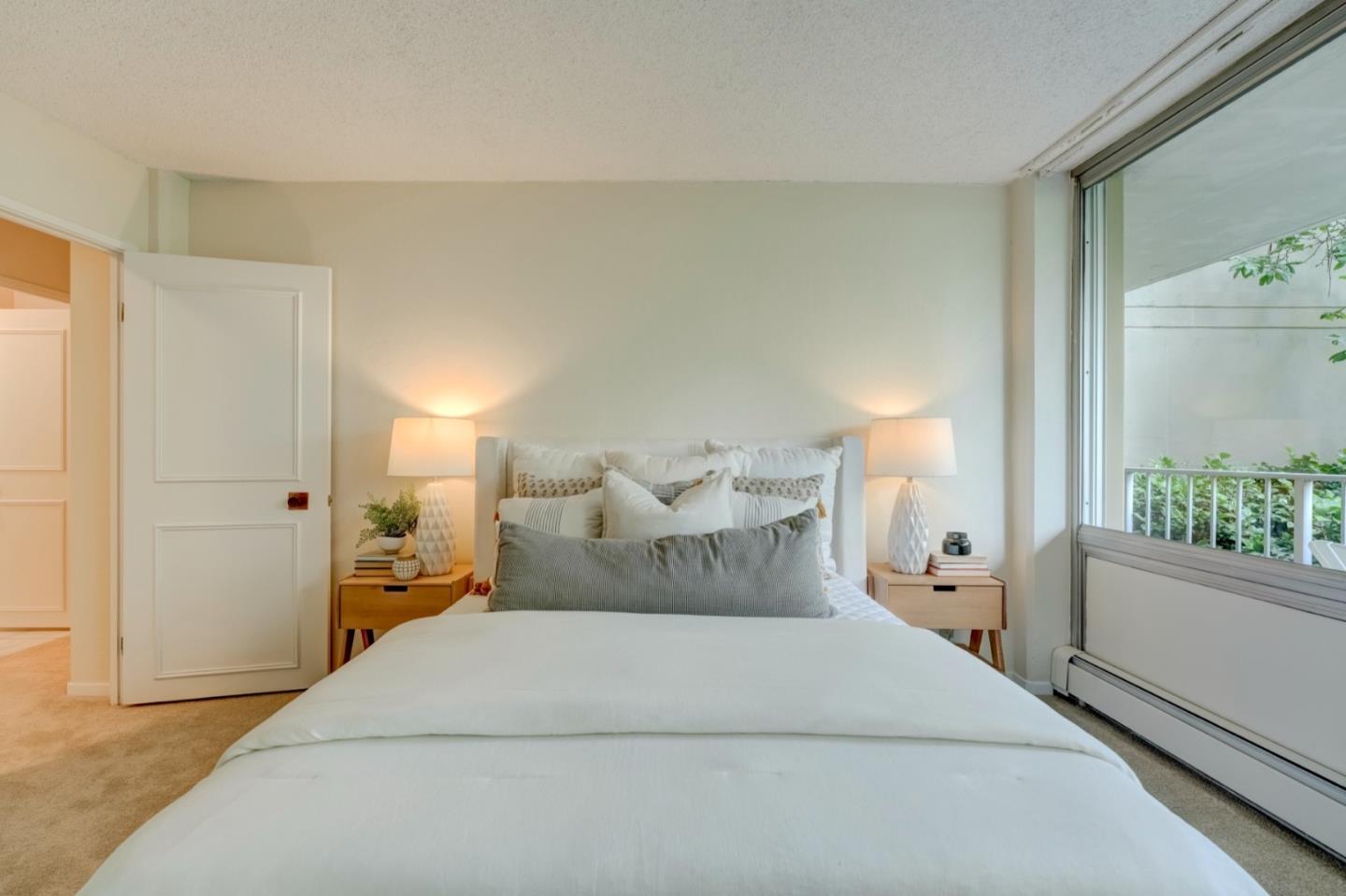 Detail Gallery Image 5 of 41 For 400 Davey Glen Rd #4410,  Belmont,  CA 94002 - 2 Beds | 2 Baths