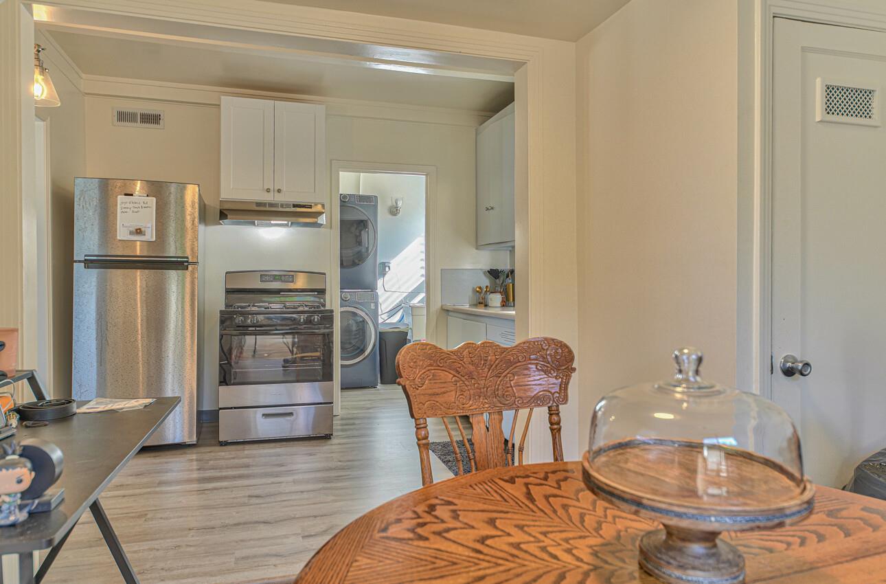 Detail Gallery Image 10 of 20 For 1092 Highland St, Seaside,  CA 93955 - 2 Beds | 1 Baths