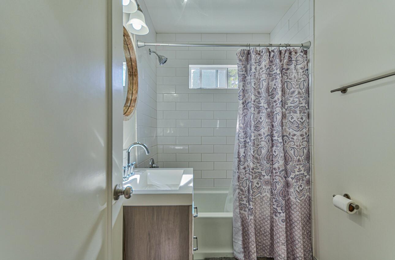 Detail Gallery Image 16 of 20 For 1092 Highland St, Seaside,  CA 93955 - 2 Beds | 1 Baths