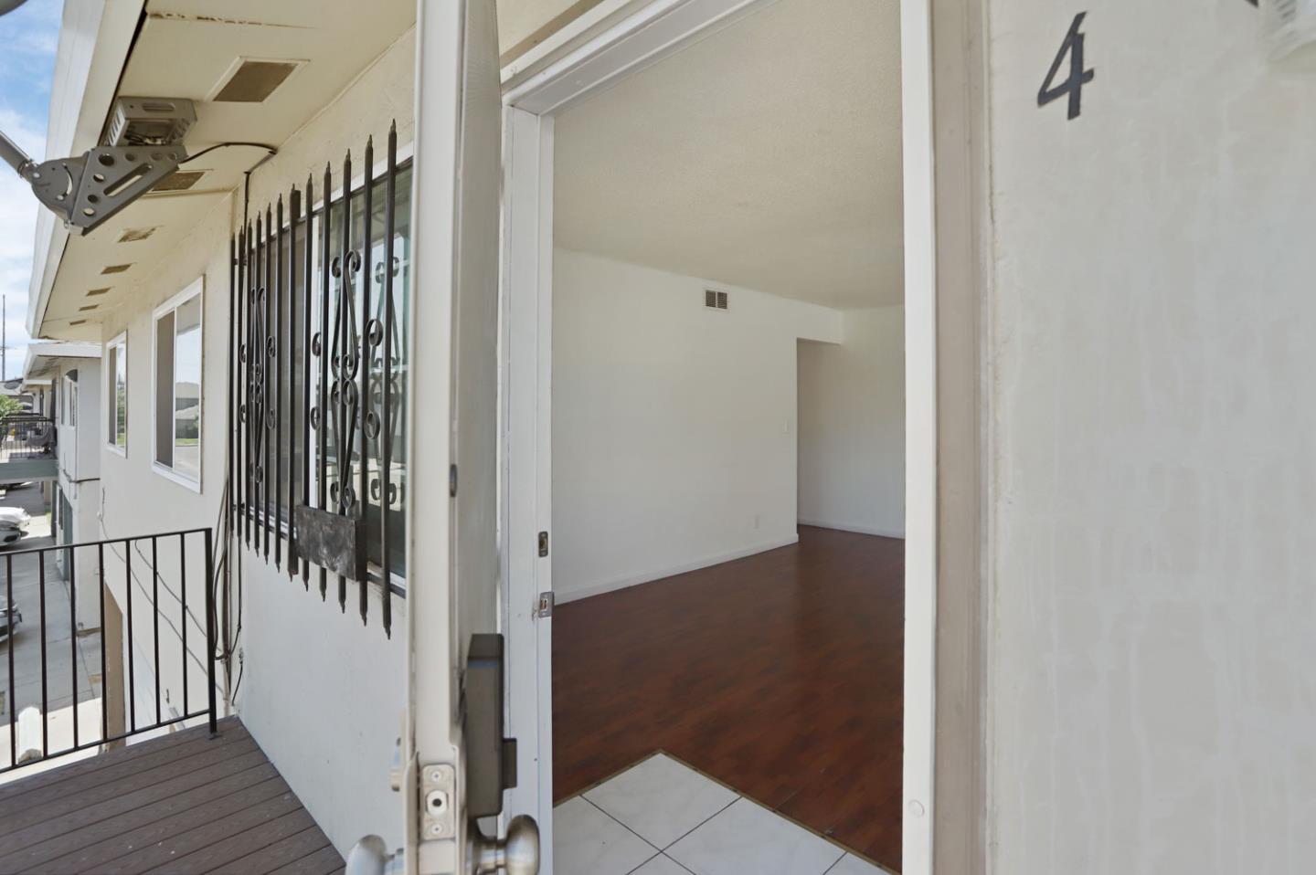 Detail Gallery Image 16 of 18 For 4426 La Cresta Way #4,  Stockton,  CA 95207 - 2 Beds | 1 Baths