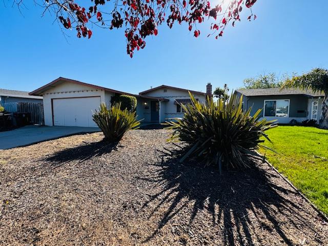 Detail Gallery Image 1 of 17 For 1618 El Dorado Dr, Salinas,  CA 93906 - 3 Beds | 2 Baths