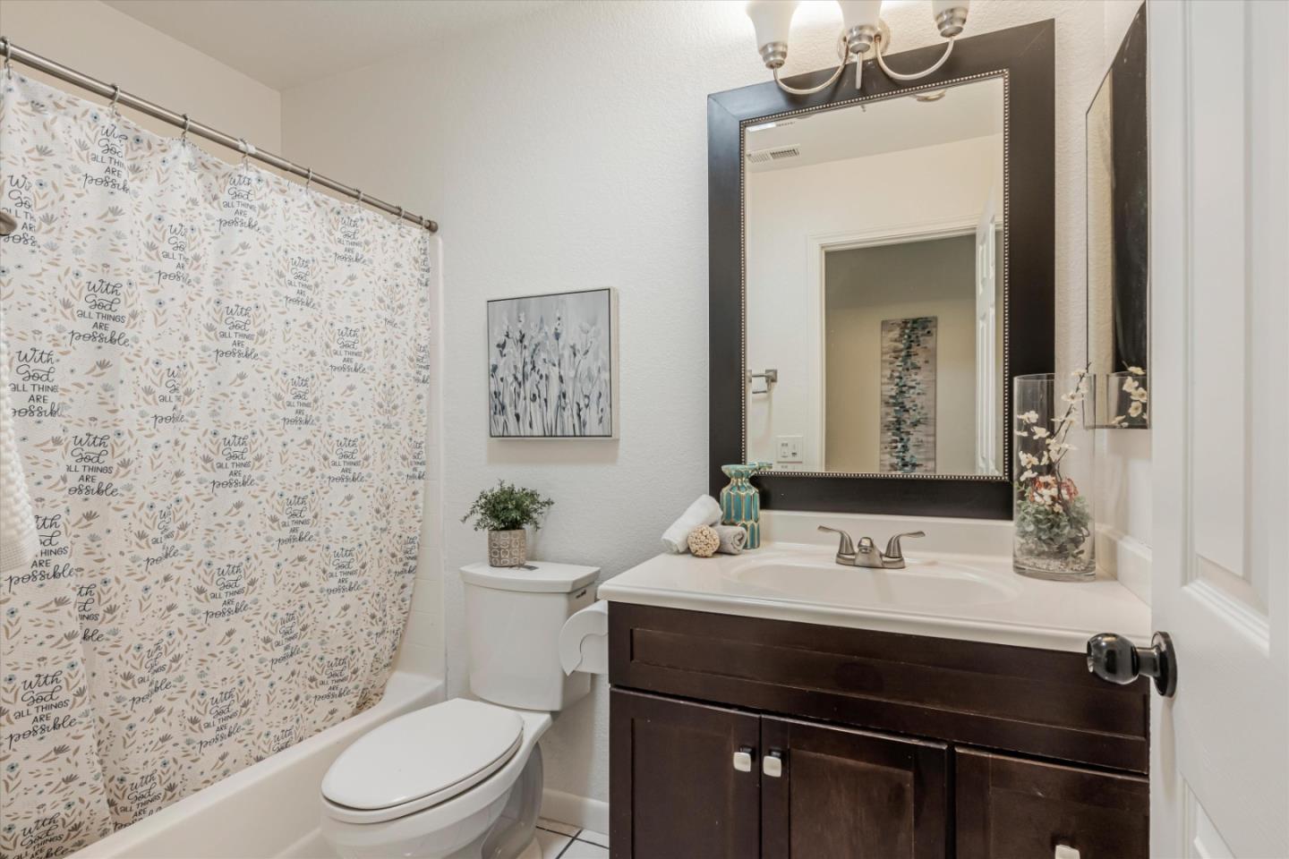 Detail Gallery Image 11 of 17 For 29450 Sal Ct, Hayward,  CA 94544 - 3 Beds | 2 Baths