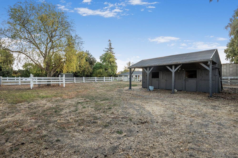 Detail Gallery Image 57 of 58 For 12820 Bravo Ct, San Martin,  CA 95046 - 4 Beds | 4 Baths