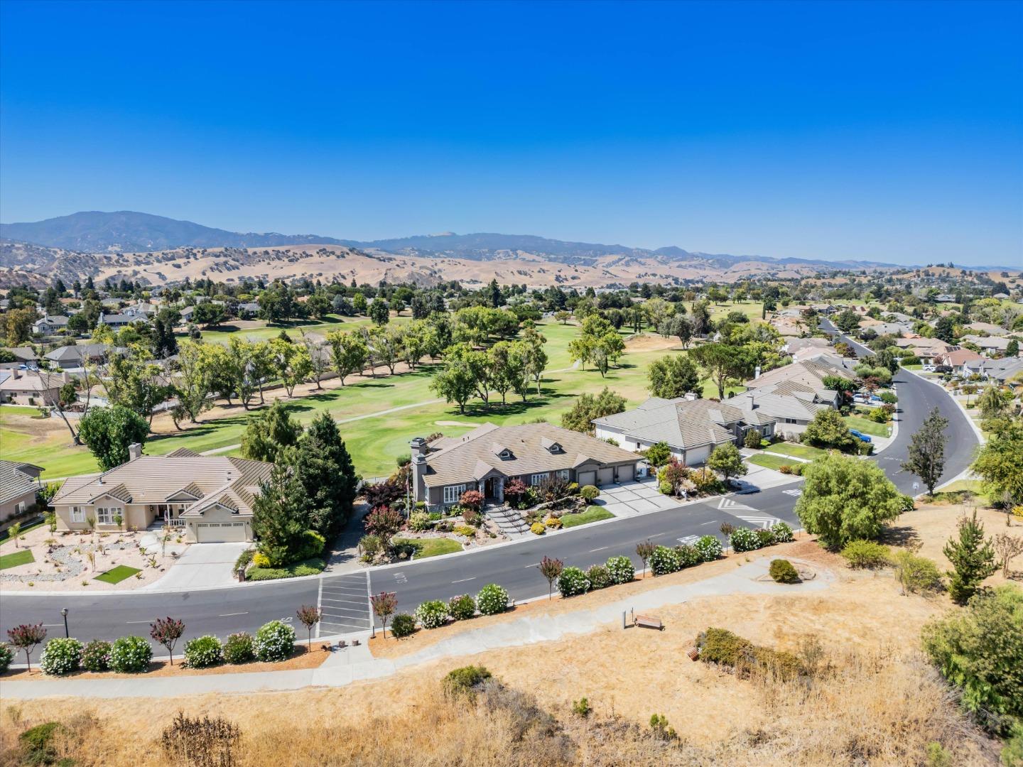 Detail Gallery Image 65 of 66 For 1215 Paullus Dr, Hollister,  CA 95023 - 3 Beds | 2/3 Baths