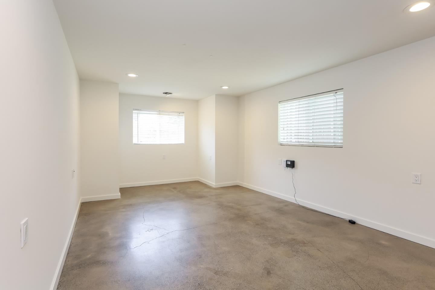 Detail Gallery Image 19 of 26 For 1432 12th St #B,  Oakland,  CA 94607 - 3 Beds | 2 Baths