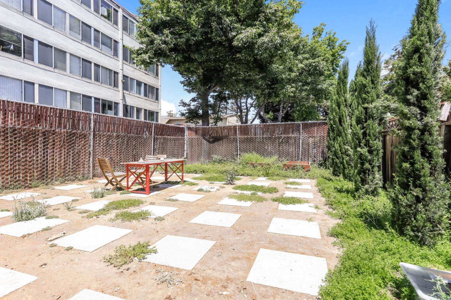 Detail Gallery Image 25 of 26 For 1432 12th St #B,  Oakland,  CA 94607 - 3 Beds | 2 Baths