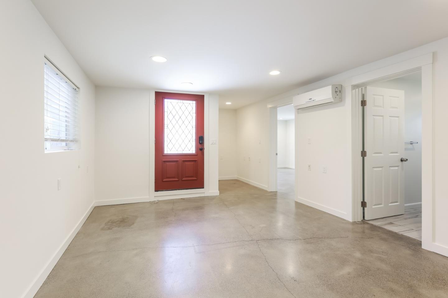 1432 12th Street # B, Oakland, California 94607, 3 Bedrooms Bedrooms, ,2 BathroomsBathrooms,Residential Lease,For Rent,1432 12th Street # B,ML81978710