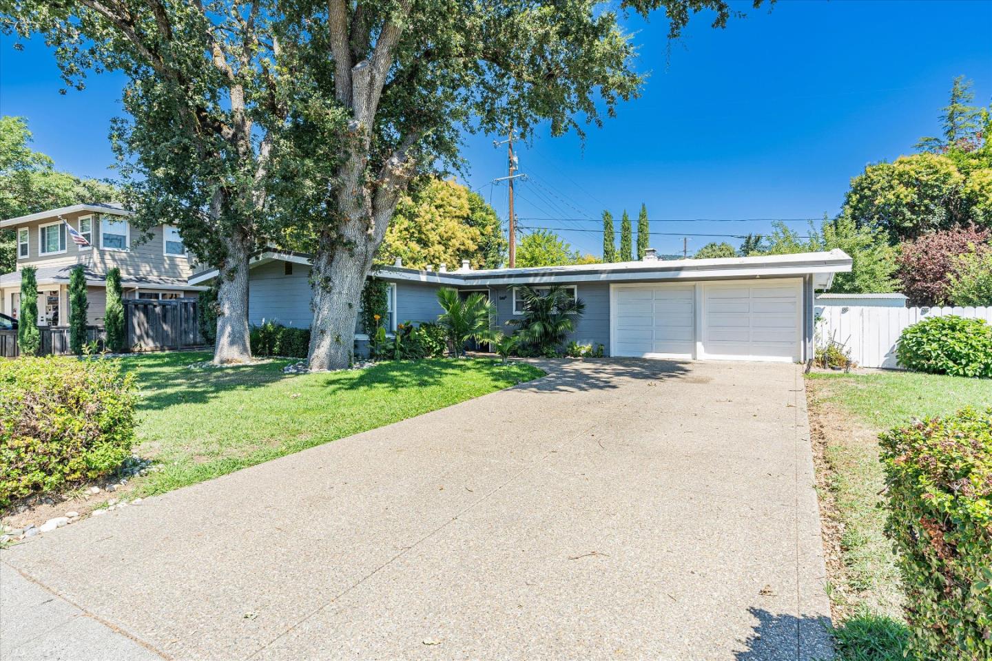 Detail Gallery Image 1 of 1 For 2036 Center Rd, Novato,  CA 94947 - 3 Beds | 1/1 Baths