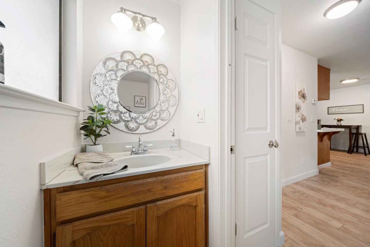 Detail Gallery Image 5 of 12 For 1005 2nd St, San Juan Bautista,  CA 95045 - 2 Beds | 2/1 Baths