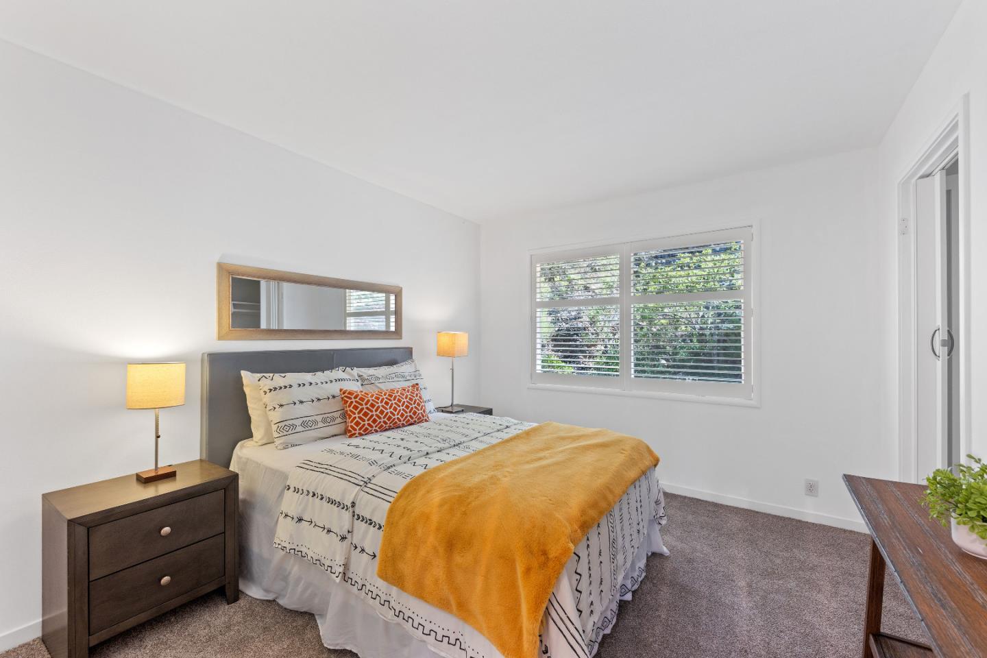 Detail Gallery Image 11 of 25 For 1151 Parrott Dr, San Mateo,  CA 94402 - 3 Beds | 2 Baths