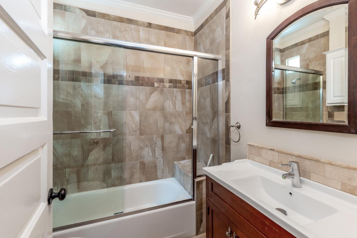 Detail Gallery Image 25 of 45 For 2281 15th St, San Francisco,  CA 94114 - – Beds | – Baths